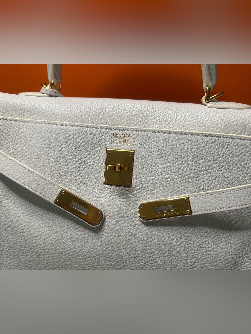 HERMÈS Kelly 35 White Blanc Clemence Leather Gold Hardware Handbag - Picture 13 of 14